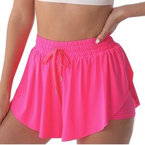 hot pink butterfly shorts!💕